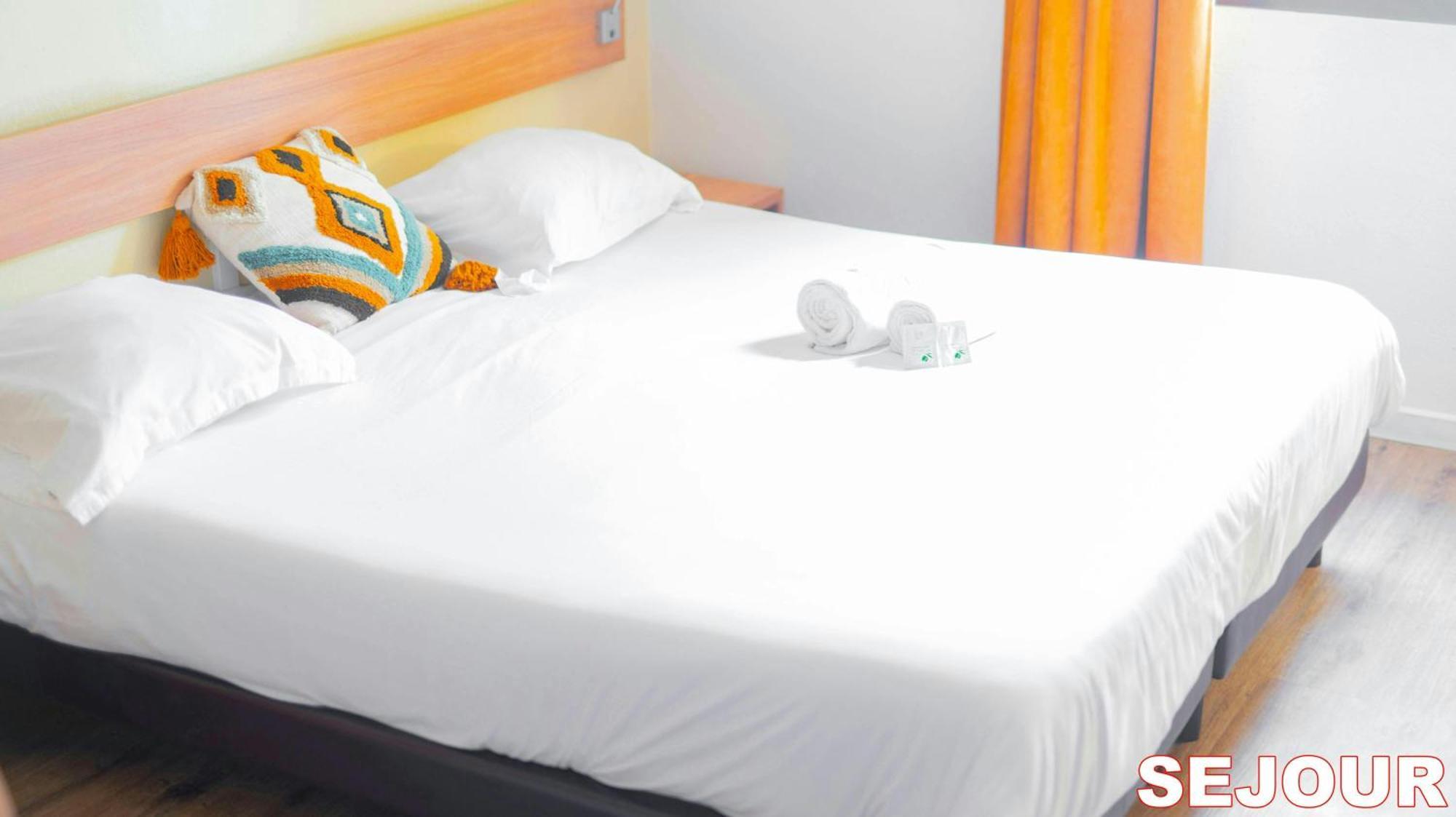 Paris Retreat 5 Minutes From Hoche Metroparking Apartment Pantin Exterior photo